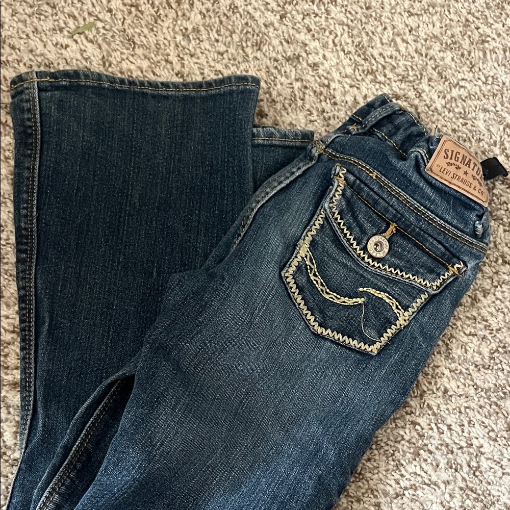Levi Strauss & Co 
Signature girls jeans Size